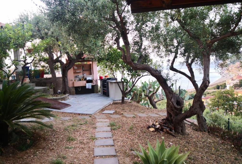 Appartamento Per 2 Persone Con Vista Sulle Eolie Casa Spisidda "Lipari" Gioiosa Marea Dış mekan fotoğraf